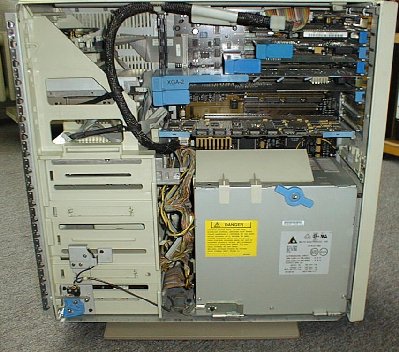 Photo of IBM PS/2 Model 95's innards